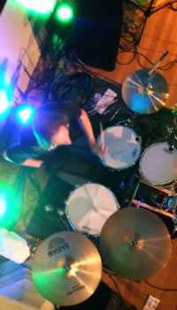 2/8/2014 Black 47 Connollys Different Drummer