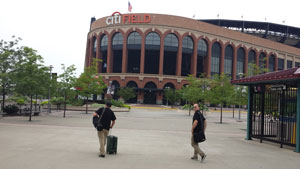8/1/2014 Queens NYC Citi Field Mets Plaza Arriving
