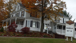 10/19/2014 Londonderry, NH Tupelo Music Hall Arriving